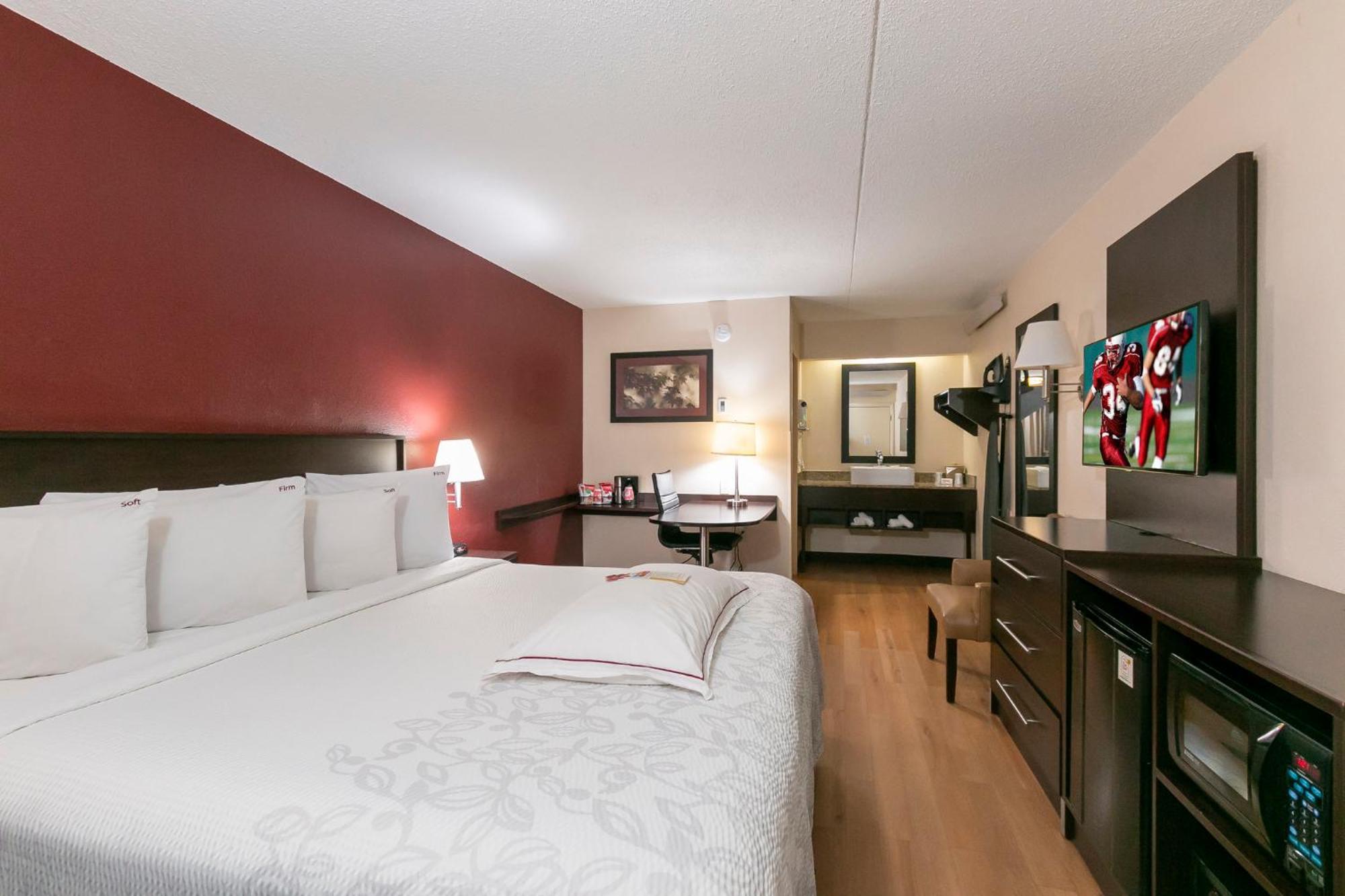 Red Roof Inn Plus+ Baltimore - Washington Dc/Bwi South Hanover Exterior photo